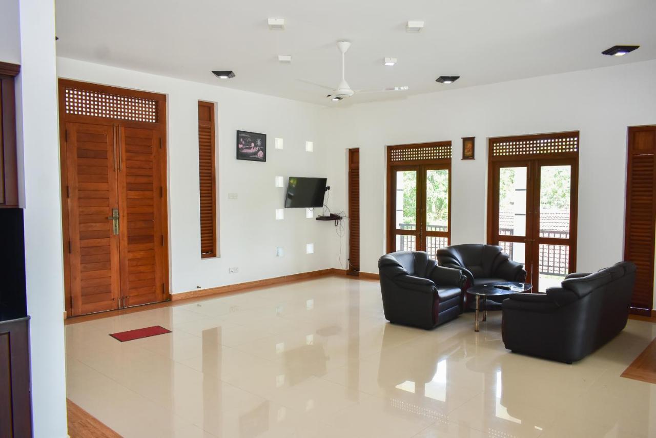 Minuri Villa Hikkaduwa Ngoại thất bức ảnh